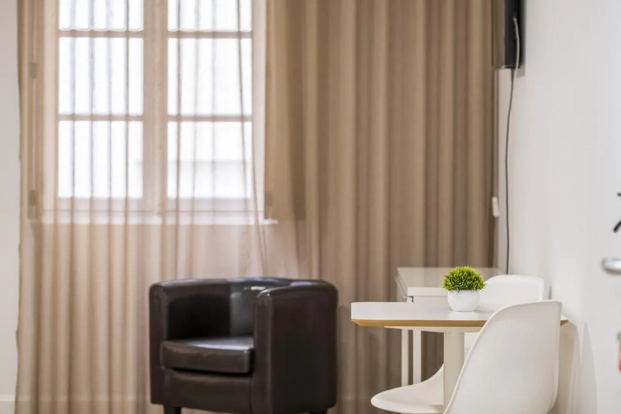 Appartamento Studios Funchal By Homing